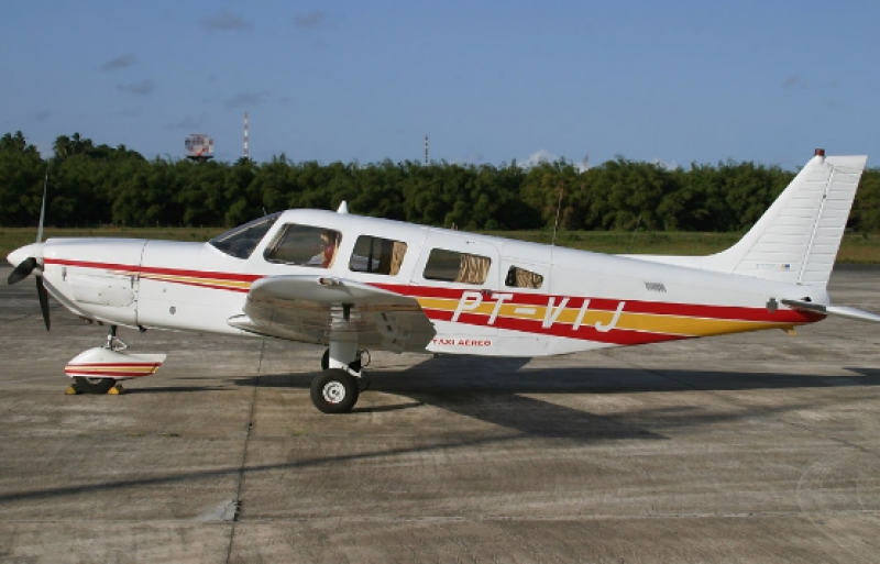 Imagem Ilustrando a Notícia: Avião de pequeno porte cai em Manaus e deixa cinco mortos