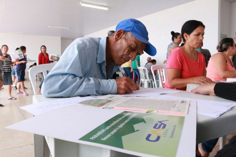 Imagem Ilustrando a Notícia: “Casa Legal” coleta assinaturas no Bairro Morada Nova nesta quarta, em Anápolis
