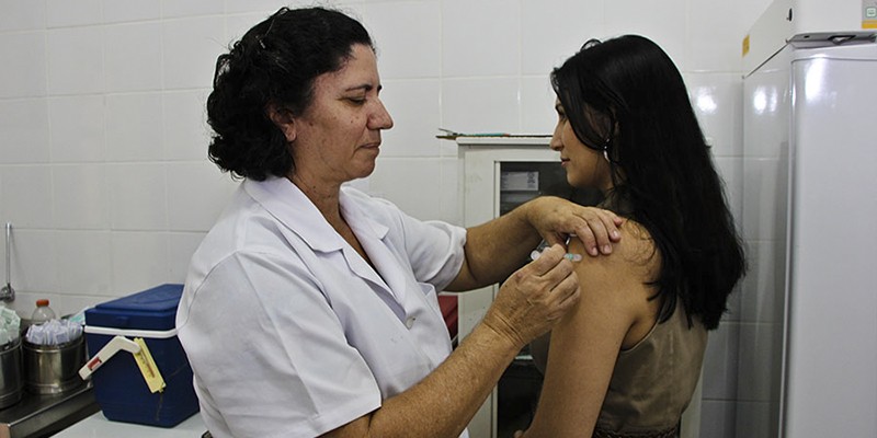 Imagem Ilustrando a Notícia: Professores serão vacinados pelo SUS contra influenza em maio