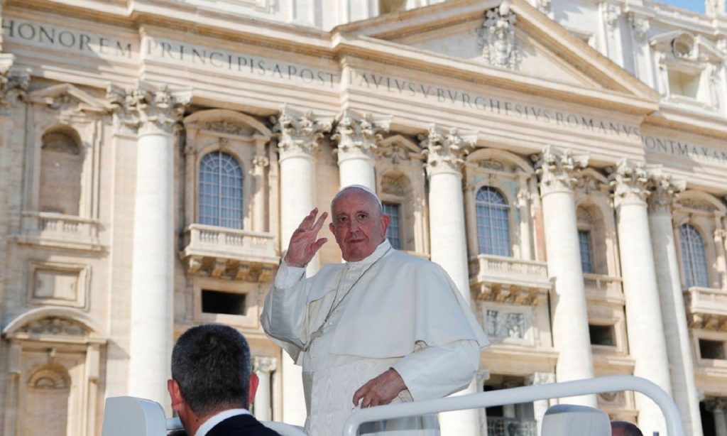 Imagem Ilustrando a Notícia: “Sejam mensageiros da vida em tempos de morte”, diz o papa