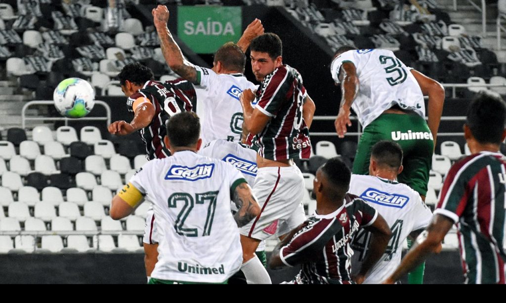 Imagem Ilustrando a Notícia: Goiás sofre outra goleada e complica ainda mais na tabela