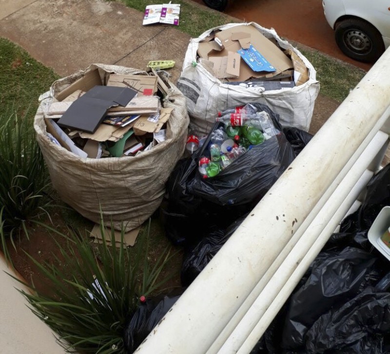 Imagem Ilustrando a Notícia: Projeto pode proibir acúmulo de materiais recicláveis em ruas e interior de imóveis de Goiânia