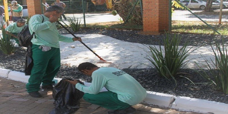 Imagem Ilustrando a Notícia: Presos do semiaberto iniciam trabalho nas áreas verdes de Goiânia