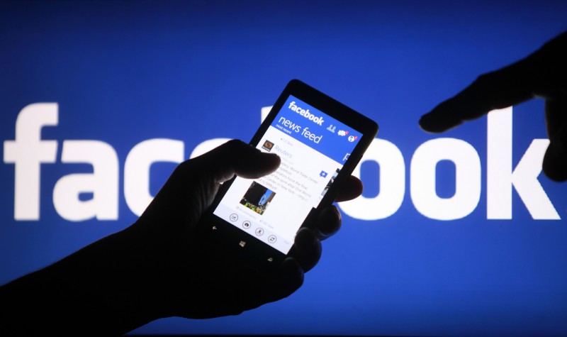 Imagem Ilustrando a Notícia: Facebook irá checar notícias postadas na rede