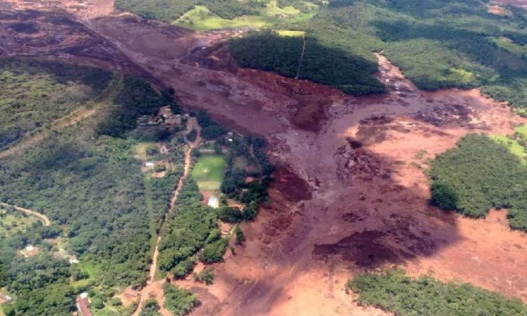 Imagem Ilustrando a Notícia: Barragem se rompe próximo a Cuiabá e deixa comunidade isolada