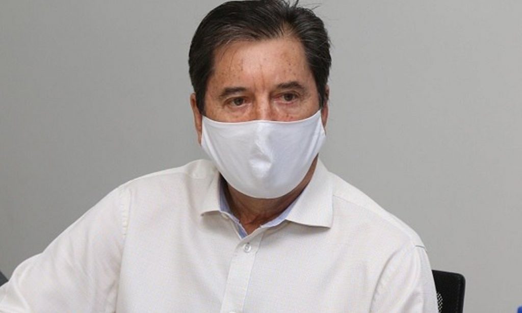 Imagem Ilustrando a Notícia: Maguito Vilela tem nova infecção nos pulmões