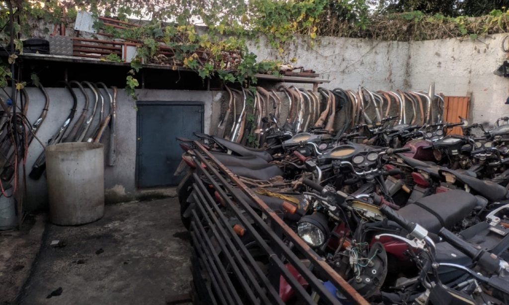 Imagem Ilustrando a Notícia: PM desmonta esquema de adulteração de motos roubadas em Aparecida