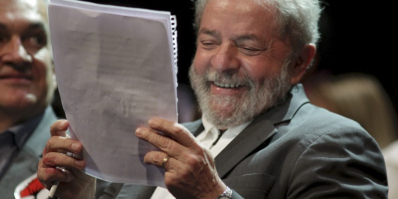 Imagem Ilustrando a Notícia: Lula e outros acusados são absolvidos por obstrução de Justiça