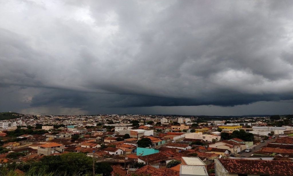 Imagem Ilustrando a Notícia: Pancadas de chuvas e temporais seguem até a próxima sexta-feira (6), em Goiás