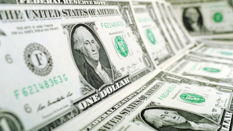 Imagem Ilustrando a Notícia: Dólar fecha o dia em alta de 0,26%, cotado a R$ 3,697