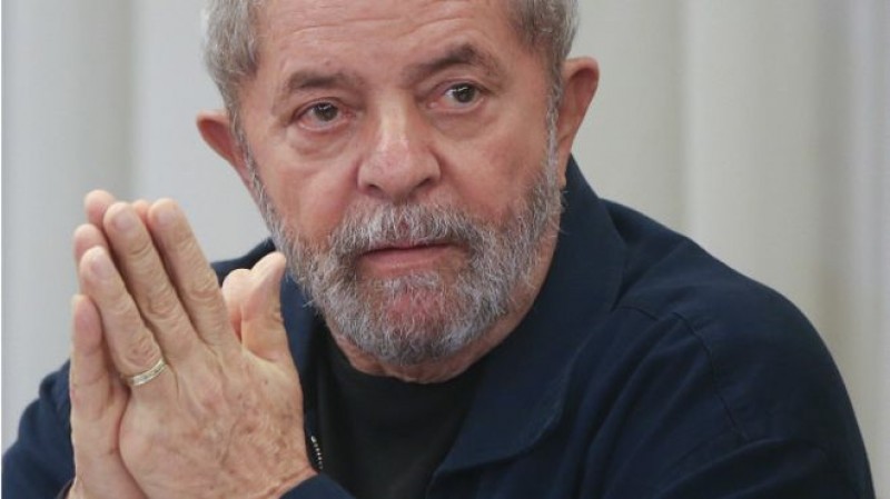 Imagem Ilustrando a Notícia: Lula é indiciado pela PF por corrupção passiva; defesa nega qualquer ato ilícito