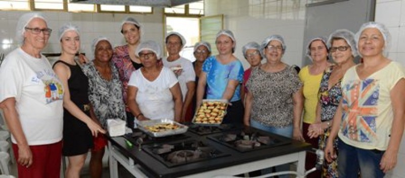 Imagem Ilustrando a Notícia: Cozinha terapêutica melhora vida de idosos