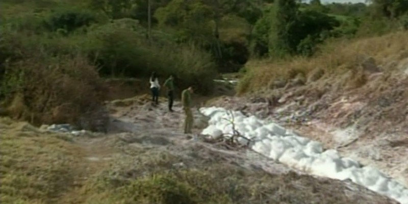 Imagem Ilustrando a Notícia: Córrego das Antas com suspeita de contaminação
