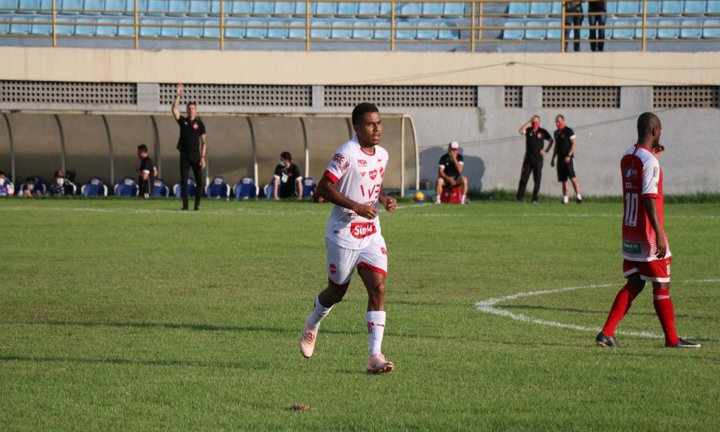 Imagem Ilustrando a Notícia: Dudu comemora importância de gol marcado no Maranhão