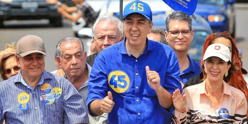 Imagem Ilustrando a Notícia: Candidato à reeleição faz carreata em Jaraguá e Goianésia