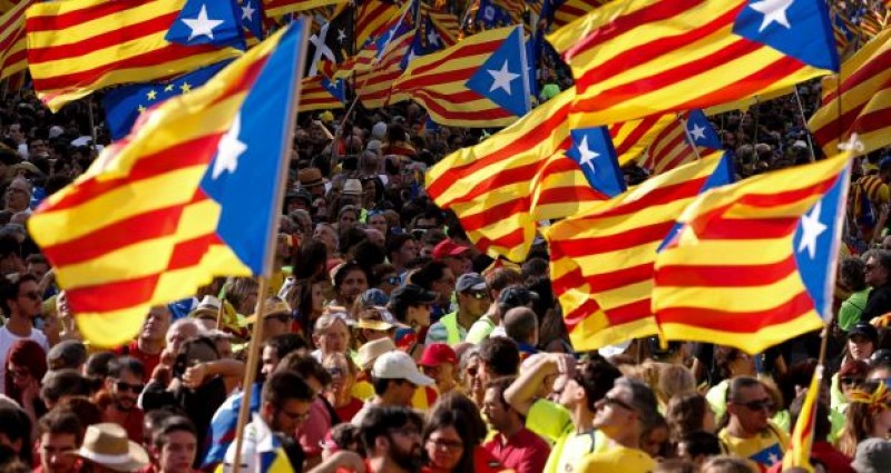 Imagem Ilustrando a Notícia: Governo espanhol vai convocar eleições na Catalunha em janeiro