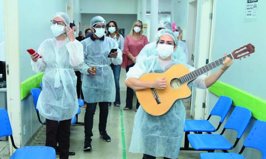 Imagem Ilustrando a Notícia: Música ajuda tratamento  de pacientes com Covid