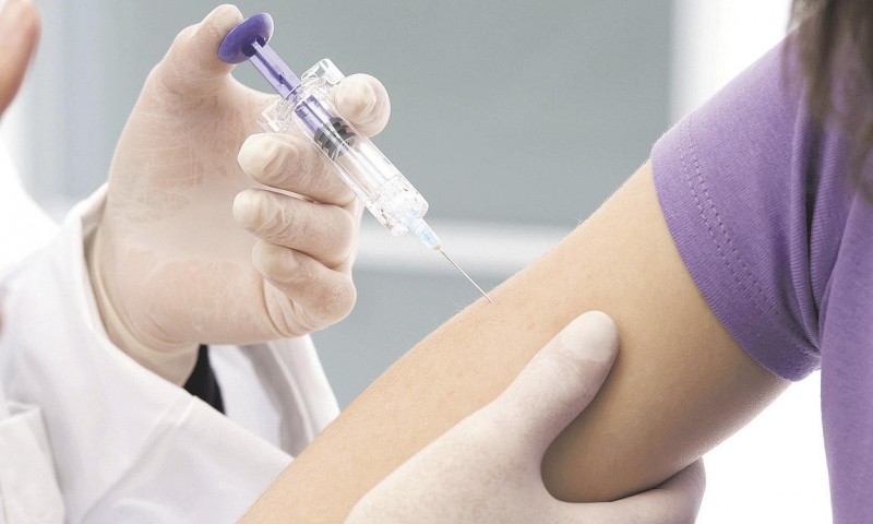 Imagem Ilustrando a Notícia: Shopping promove vacinação contra Febre Amarela