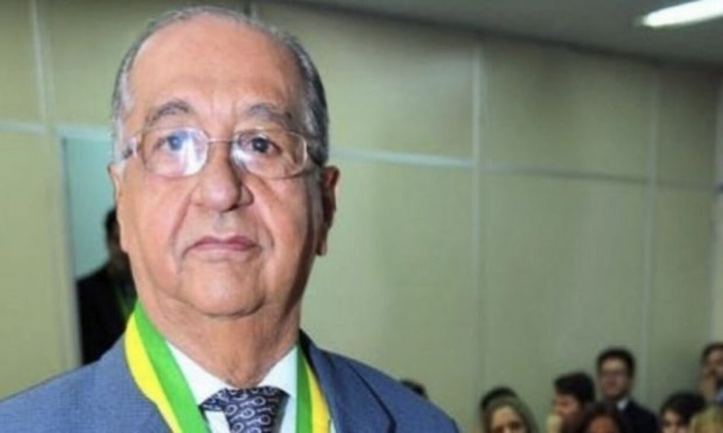 Imagem Ilustrando a Notícia: Morre de Covid-19 Arivaldo Silva Chaves, ex-presidente do Tribunal Regional de Goiás