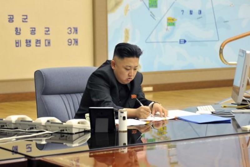 Imagem Ilustrando a Notícia: Coreia do Norte suspende planos para atacar ilha de Guam