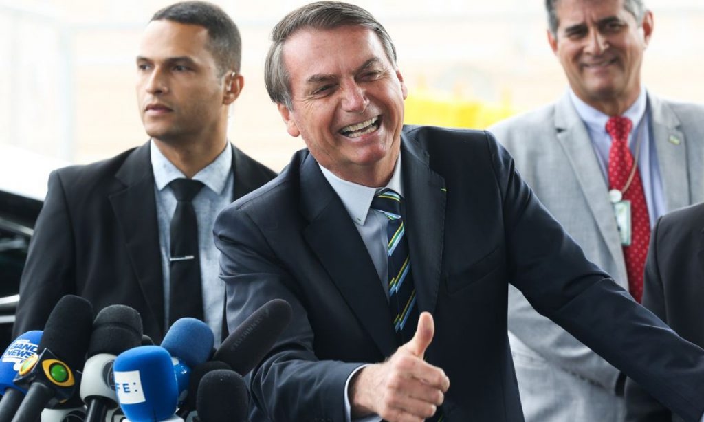 Imagem Ilustrando a Notícia: Bolsonaro assina nesta terça-feira MP da regularização fundiária