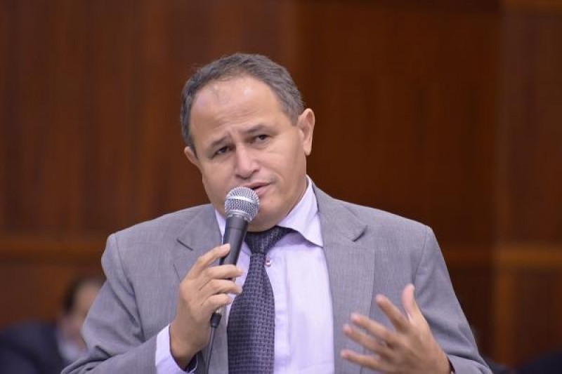 Imagem Ilustrando a Notícia: Carlos Antonio deixa PSDB e vai para o PTB
