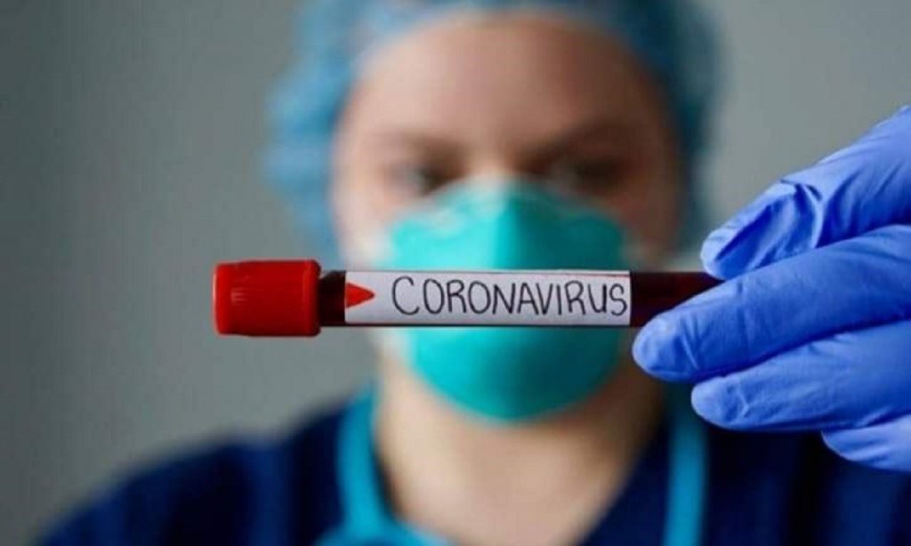 Imagem Ilustrando a Notícia: Aluna apresenta sintomas do coronavírus dentro de colégio, em Goiânia