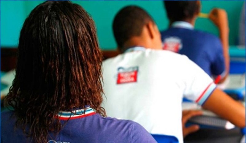 Imagem Ilustrando a Notícia: Novatos pode procurar escolas para saber sobre disponibilidade de vagas