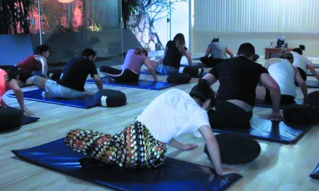 Imagem Ilustrando a Notícia: Aliviando o estresse em centros de Yoga e Spa