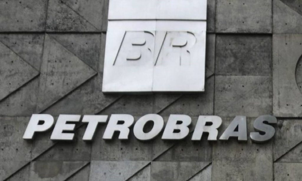 Imagem Ilustrando a Notícia: Petrobras pode ser punida nos EUA se fizer negócios com empresas do Irã, diz Ernesto