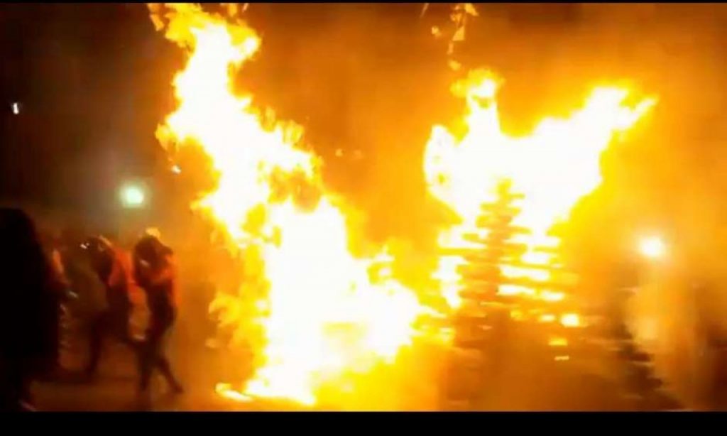 Imagem Ilustrando a Notícia: Explosão em fogueira de festa junina fere prefeito e primeira-dama de Osasco