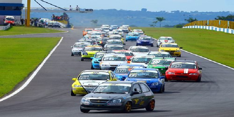 Imagem Ilustrando a Notícia: Autódromo em Goiânia recebe Campeonato de Marcas e Pilotos