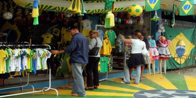 Imagem Ilustrando a Notícia: Economia brasileira ainda não sentiu efeitos da Copa 2018