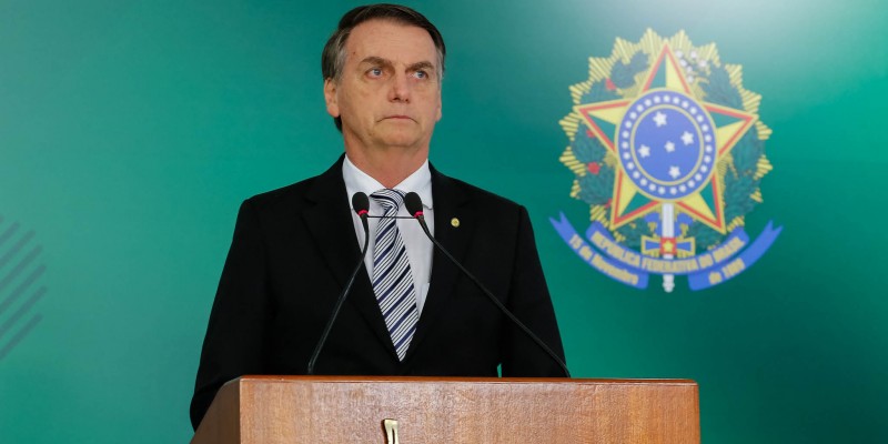 Imagem Ilustrando a Notícia: Bolsonaro diz que confia em Tereza para comandar ministério