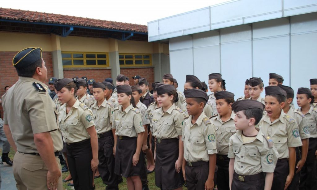 Imagem Ilustrando a Notícia: Colégios militares anunciam quase 16 mil vagas para novos alunos e cadastro de reserva, em Goiás