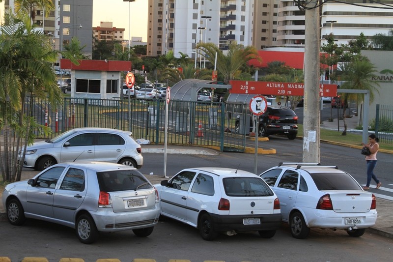 Imagem Ilustrando a Notícia: Procon orienta sobre estacionamentos