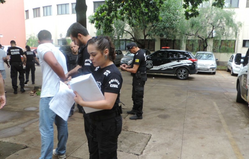 Imagem Ilustrando a Notícia: Fraude no Ciretran de Anápolis é derrubada pela Polícia Civil