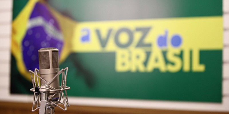 Imagem Ilustrando a Notícia: “Voz do Brasil” deixará de ser veiculada em rádios do país às 19h