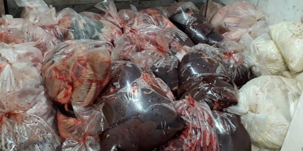 Imagem Ilustrando a Notícia: Carne podre e com documentação fraudada é apreendida, em Goiânia