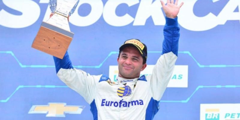 Imagem Ilustrando a Notícia: Max Wilson vence corrida 2 da Stock Car em Goiânia
