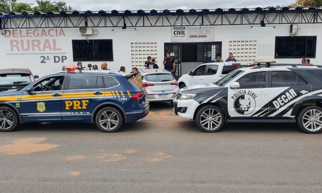 Imagem Ilustrando a Notícia: PC prende suspeito de roubo e receptação de cargas, em Goiânia