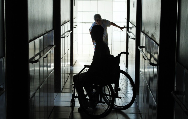 Imagem Ilustrando a Notícia: Decisão obriga entregas de fraldas a pessoas com deficiência