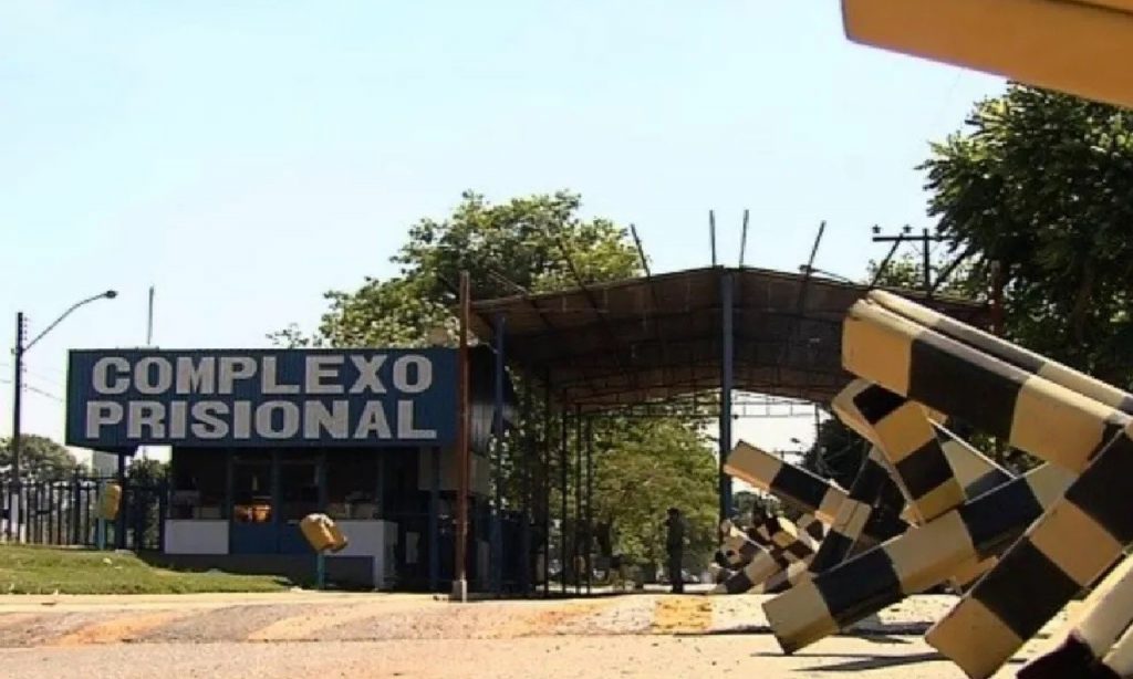 Imagem Ilustrando a Notícia: Preso tenta subornar agentes para ter acesso a celular em Aparecida de Goiânia