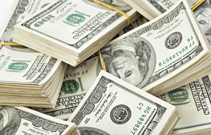 Imagem Ilustrando a Notícia: Saída de dólares do país supera entrada em US$ 1,4 bilhão em fevereiro