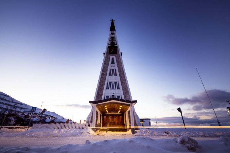 Imagem Ilustrando a Notícia: Conheça 5 igrejas com uma arquitetura incrível para visitar na Noruega
