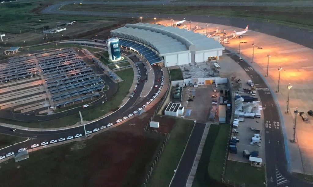 Imagem Ilustrando a Notícia: Aeroporto de Goiânia recebe segundo voo internacional vindo da França