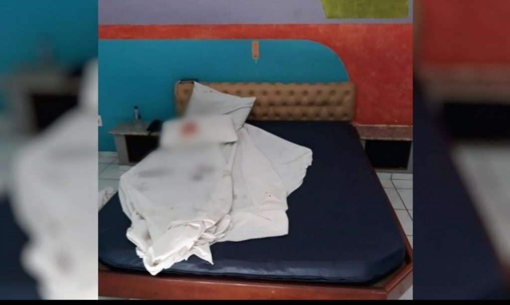 Imagem Ilustrando a Notícia: Mulher é agredida com golpes de capacete em quarto de motel