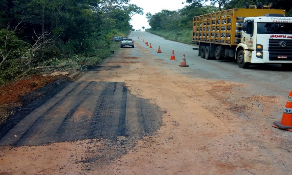 Imagem Ilustrando a Notícia: Dnit libera trecho interditado da BR-153 em São Luis do Norte