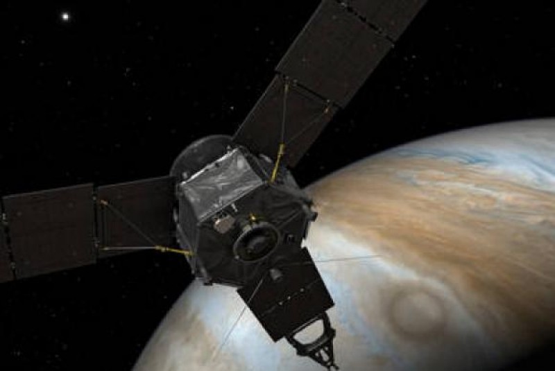 Imagem Ilustrando a Notícia: Após quase cinco anos de viagem, sonda da Nasa chega a Júpiter