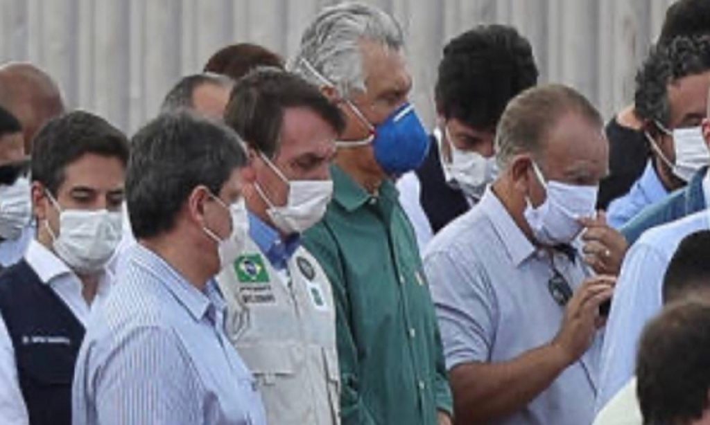 Imagem Ilustrando a Notícia: Caiado diz que vai com Bolsonaro inaugurar Hospital de Campanha de Águas Lindas